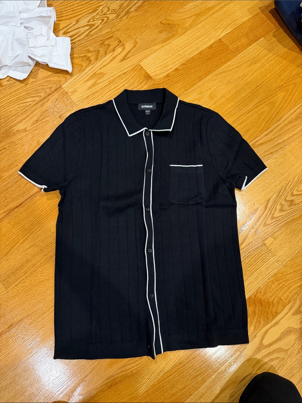 Men’s express short sleeve button down